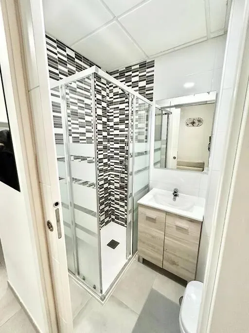 Metro Avenida De America 01 Madrid Apartment